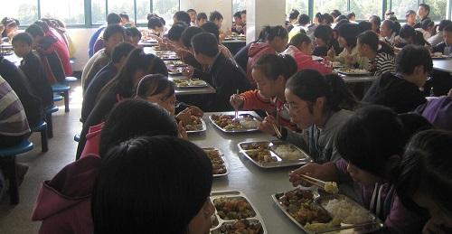 學(xué)校食堂案例